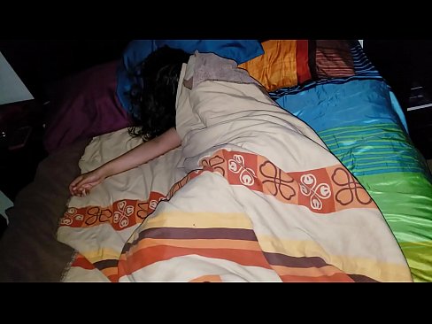 ❤️ Stepson yn curo ei lysfam ifanc tra mae hi'n cysgu. ️❌ Porn cartref ar cy.pornokey.ru